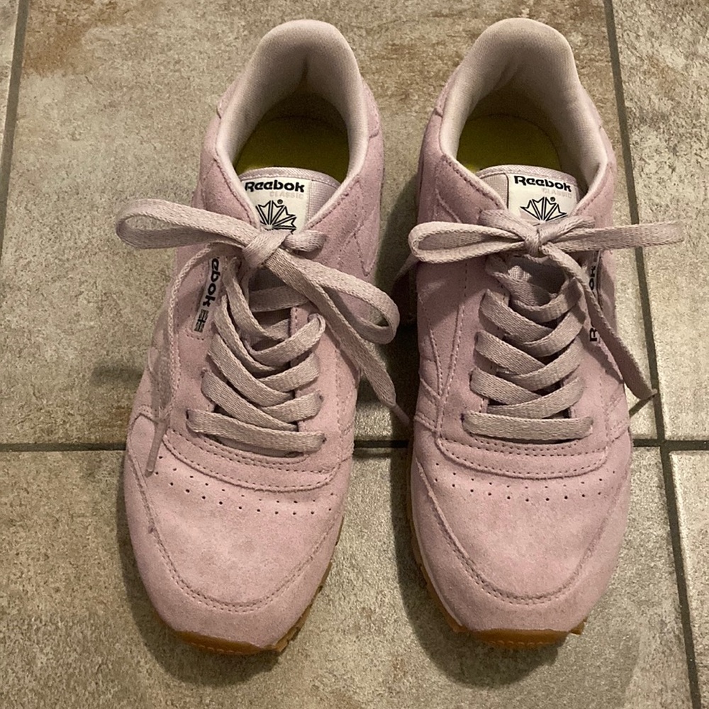 Youth sneakers